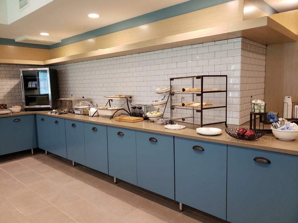 Country Inn & Suites By Radisson, Detroit Lakes, Mn Экстерьер фото